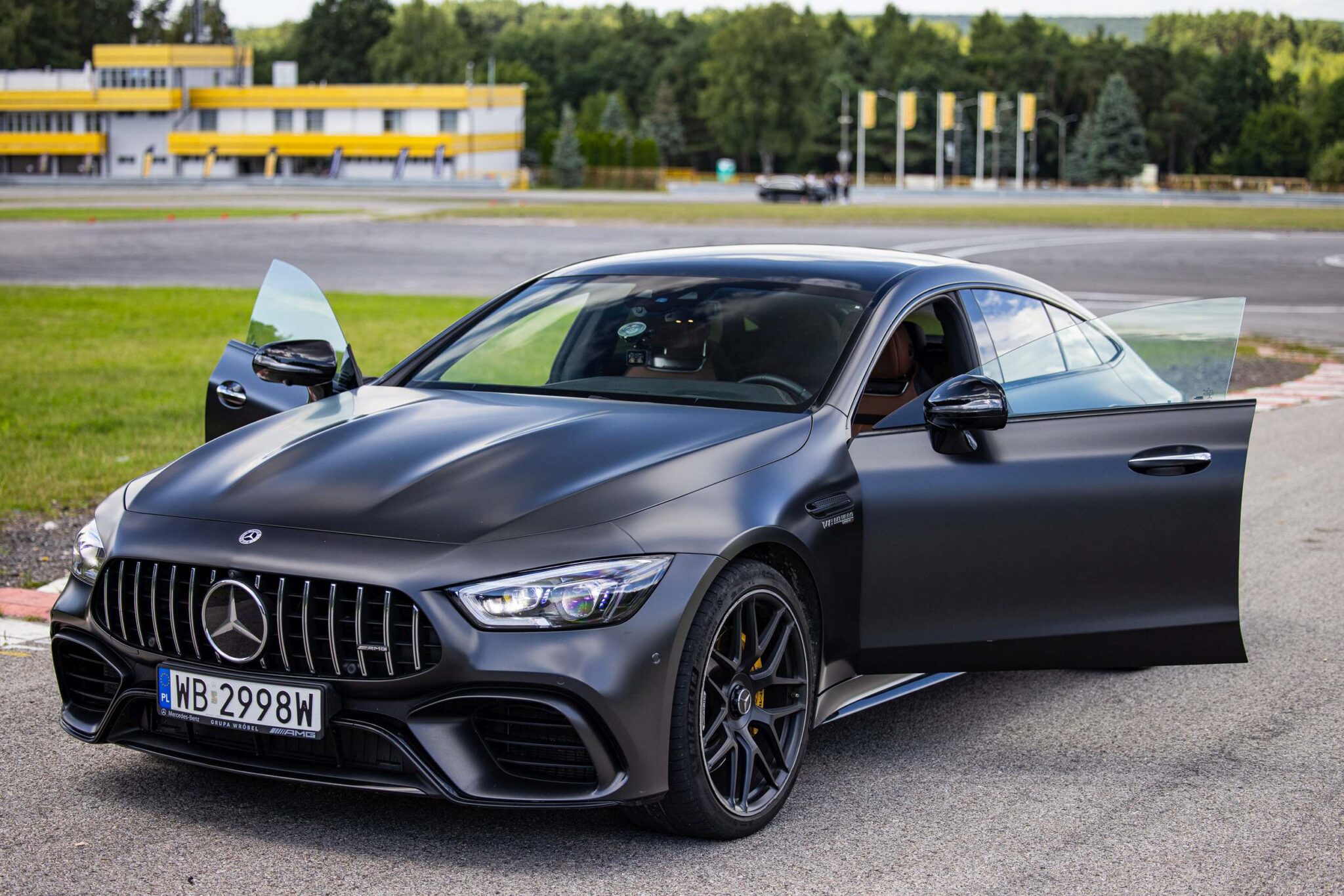 MSI Stealth 16 Mercedes-AMG Motorsport 