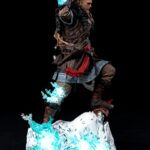 Figurka Assassins Creed Animus Eivor 1